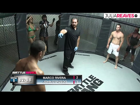 ❤️ Ο Ultimate Fighter γαμάει ένα κορίτσι αμέσως μετά από έναν αγώνα στο ρινγκ ️ Γαμημένο βίντεο ️
